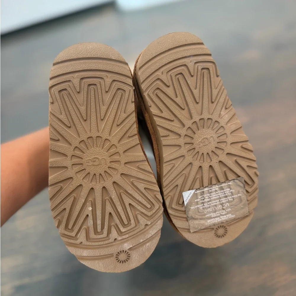 UGG KIDS Jona Luxury Classic Boot